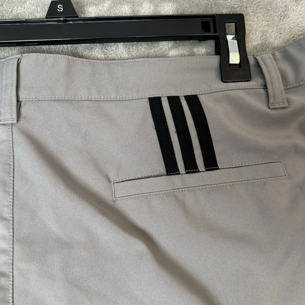 Adidas Golf Performance Shorts Men's Size 40 Gray Stretch Waist‎ 8.5